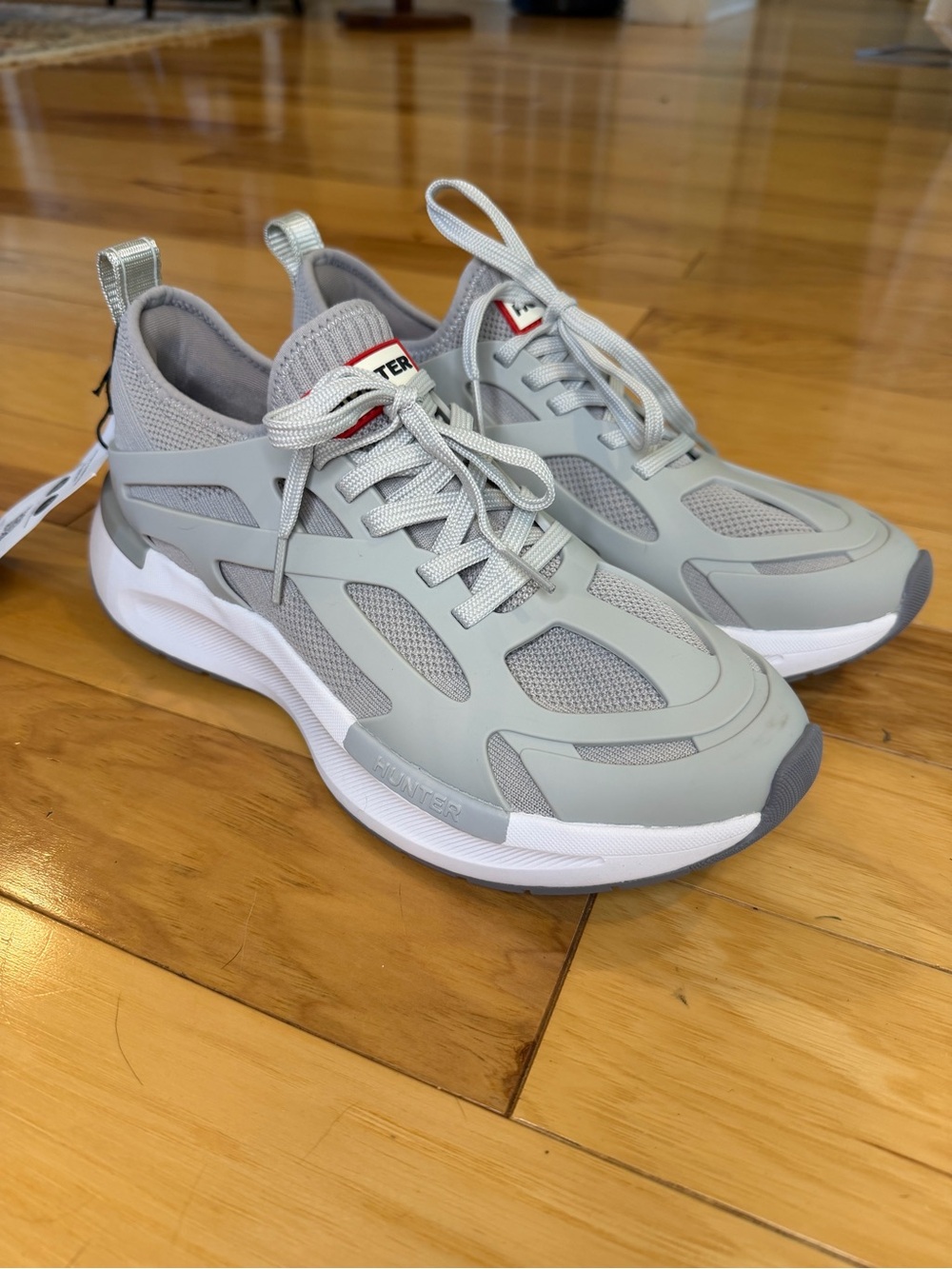 NWT Hunter Women Tulip Sneakers Grey Athletic Running Shoes Trainer Lightweight